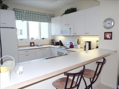 Vacation Townhome Walk to Longboat Beach Vacation Townhome Walk to Longboat Beach